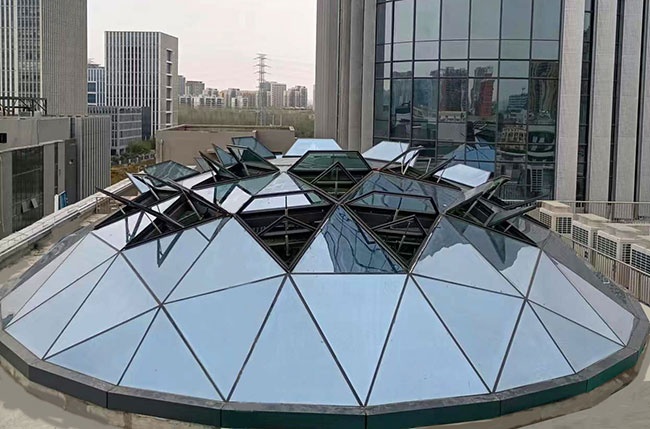 合肥大健康產業園電動排煙天窗工程完工