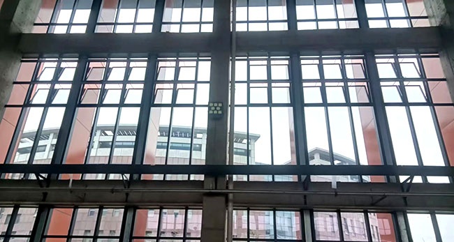 浮法玻璃新技術國家重點實驗室二期項目電動排煙窗工程完工